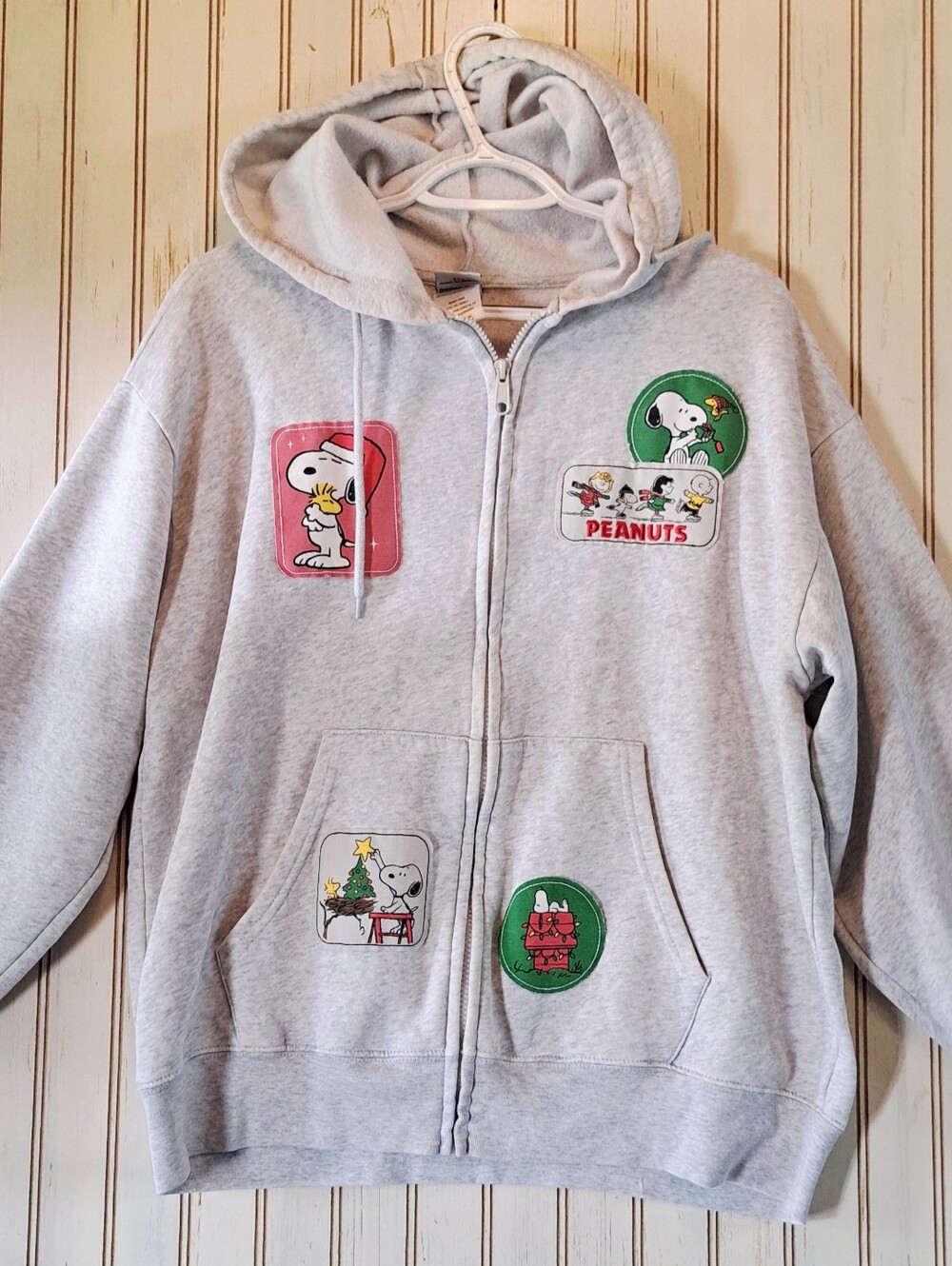 NWOT Peanuts Snoopy & Friends Women's Full Zip Hoodie Grey Patchwork XL